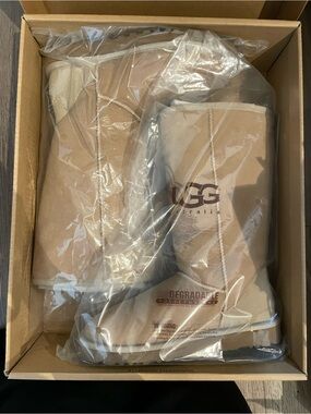 NEW UGG Classic Tall Kimono Flower Y2K vintage Boots Sand (Beige) 7/ 7.5 fits
